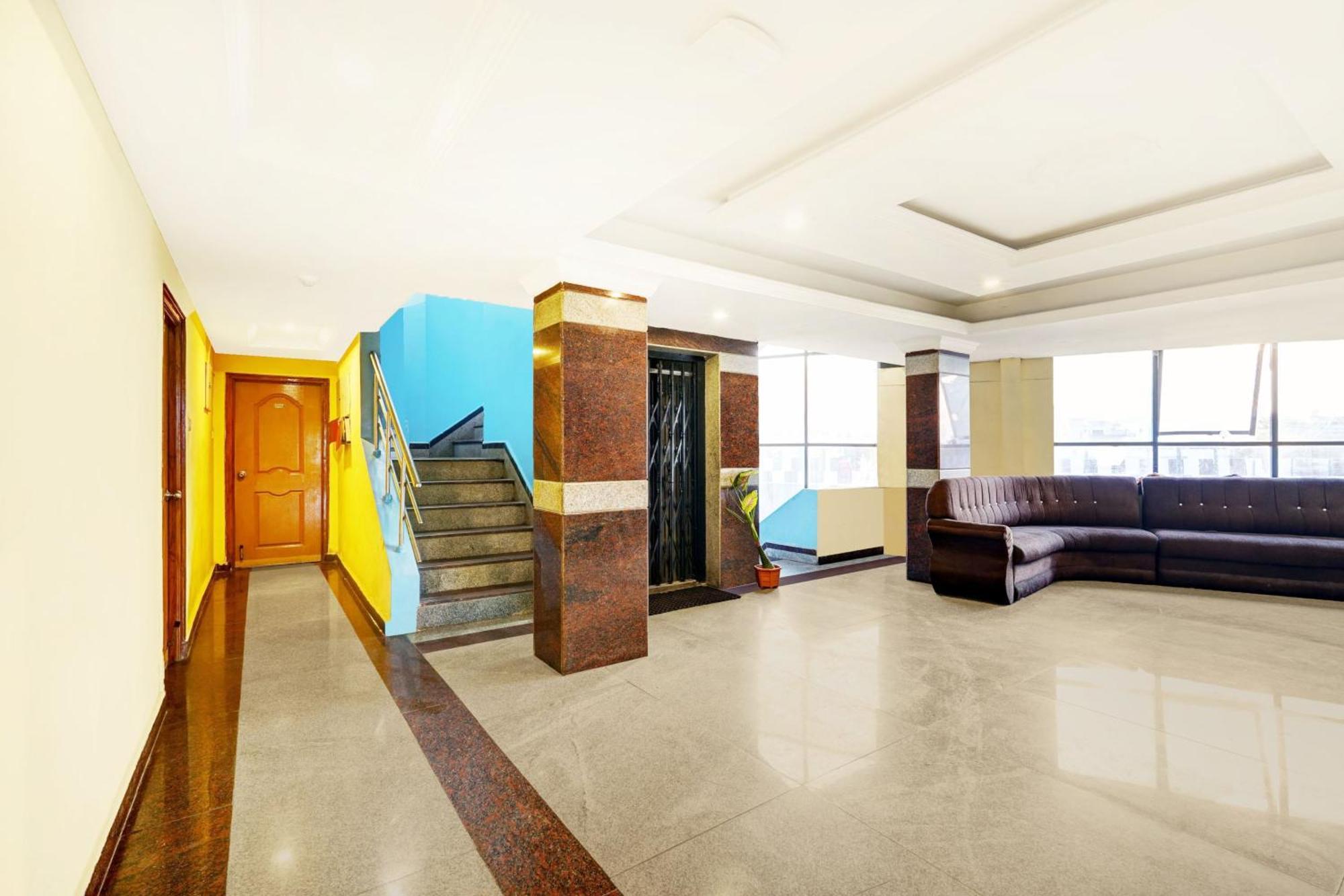 Super Hotel O Padmavathi Puram Near Railway Station Tirupati Luaran gambar